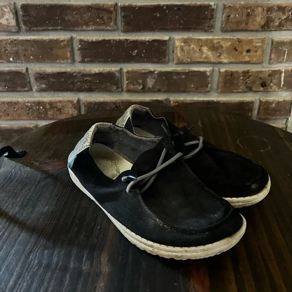 Girls Hey Dude - Picture 1 of 4